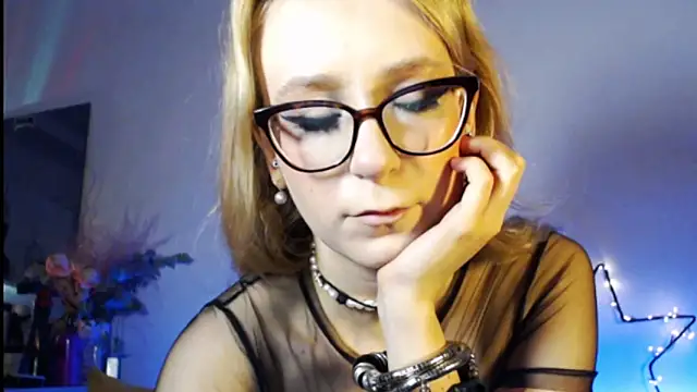 welliza online show from 03/19/25, 12:59