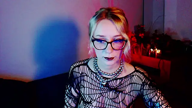 welliza online show from 09/19/25, 03:34