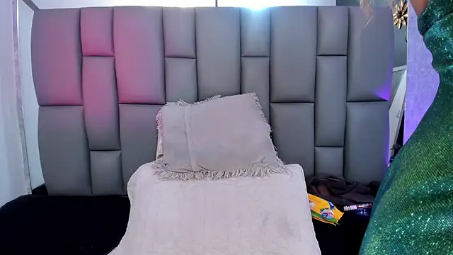  MiaBrown  online show from 03/08/25, 12:09