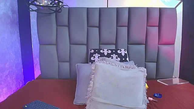  MiaBrown  online show from 09/13/25, 12:05