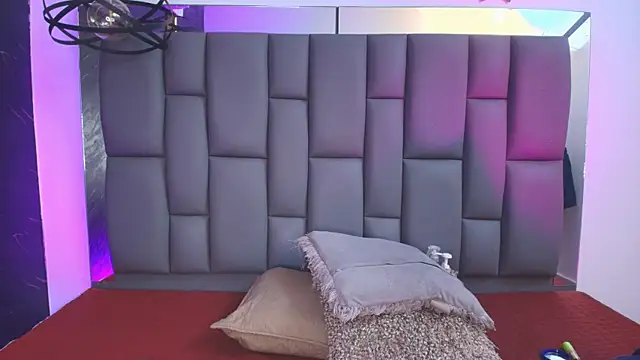  MiaBrown  online show from 01/07/26, 12:07