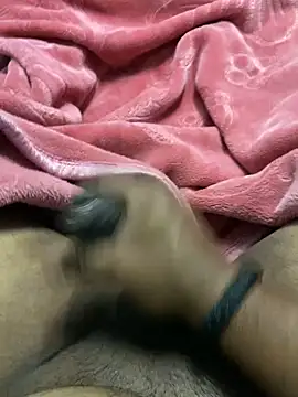 Snapshot of Honeydick7 chatting on 02/15/25, 05:39 Honeydick7 online show from 02/15/25, 05:39