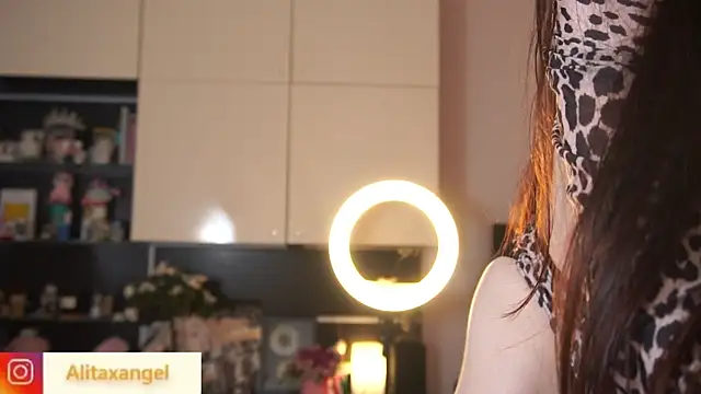 AlitaXAngelic online show from 02/18/25, 01:44