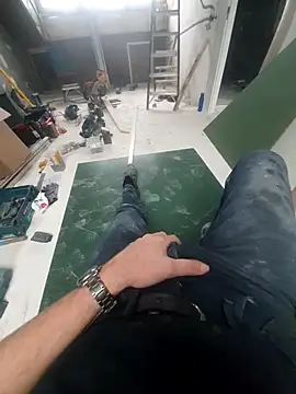 Snapshot of jk1981jk chatting on 11/14/25, 08:35 jk1981jk online show from 11/14/25, 08:35