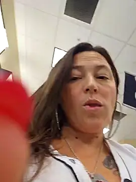 Snapshot of angelbaby1998 chatting on 12/16/24, 11:28 angelbaby1998 online show from 12/16/24, 11:28