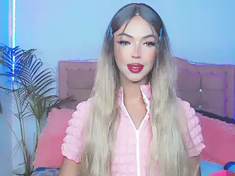 Snapshot of Tanedra_collings chatting on 01/13/25, 01:13 Tanedra collings online show from 01/13/25, 01:13