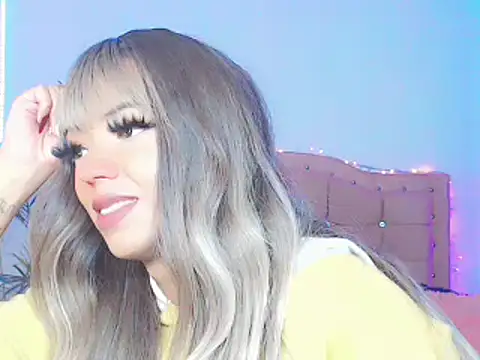 Snapshot of Tanedra_collings chatting on 01/22/25, 07:46 Tanedra collings online show from 01/22/25, 07:46