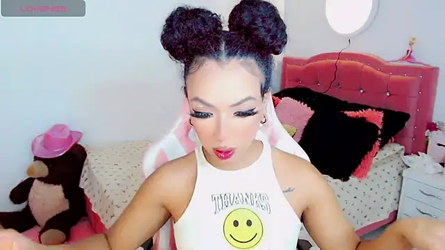 Snapshot of Tanedra_collings chatting on 10/19/25, 12:55 Tanedra collings online show from 10/19/25, 12:55