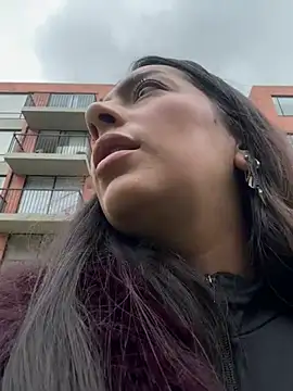 Nicollemays online show from 04/15/26, 01:07