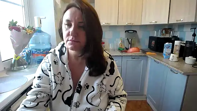 DonnaMagdalena online show from 01/04/25, 09:21