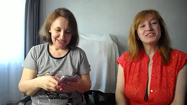 DonnaMagdalena online show from 05/18/26, 07:47