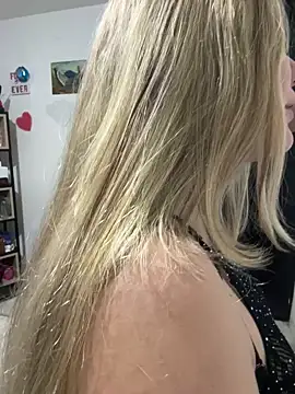 Celestedubois online show from 12/16/24, 06:43