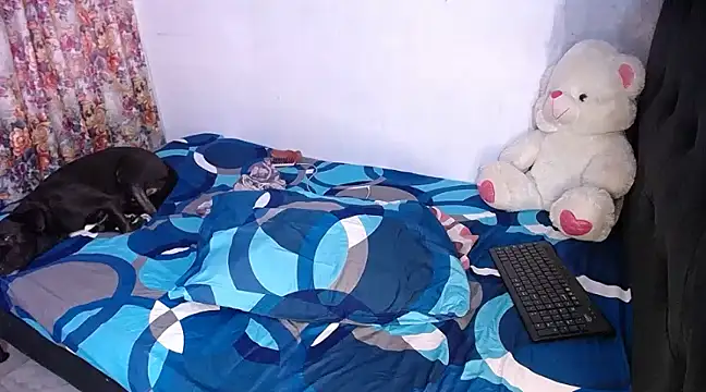 yselahot online show from 01/23/25, 06:45