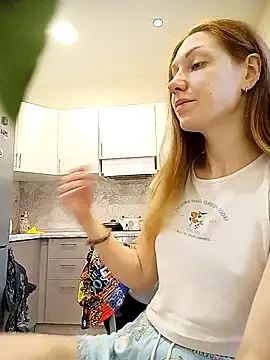  Sweet Love  online show from 10/13/25, 12:27