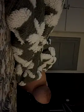 Snapshot of manuelala chatting on 12/08/24, 06:01 manuelala online show from 12/08/24, 06:01