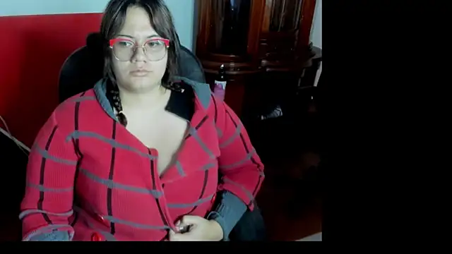 Snapshot of SharaPatinson chatting on 01/17/25, 11:29 SharaPatinson online show from 01/17/25, 11:29