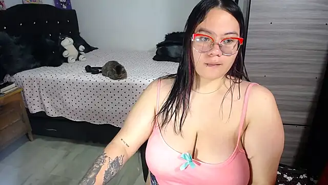 SharaPatinson online show from 10/14/25, 08:31