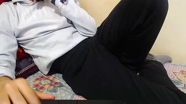 Alexdelarge323 online show from 02/11/25, 10:37