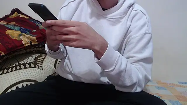 Alexdelarge323 online show from 02/05/26, 11:37