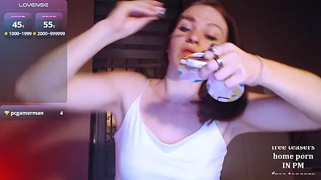 Snapshot of Cassie_Wild chatting on 12/02/24, 01:35 Cassie Wild online show from 12/02/24, 01:35