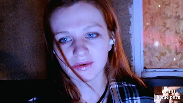 Snapshot of Cassie_Wild chatting on 10/20/25, 01:33 Cassie Wild online show from 10/20/25, 01:33