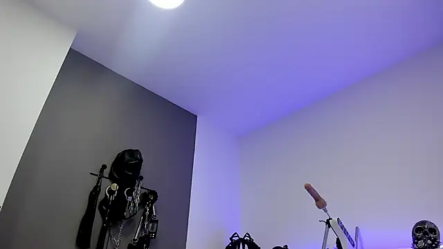 MariaGaitan online show from 12/22/25, 07:11