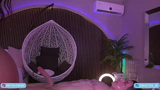 Dakota Lee online show from 09/10/25, 02:22