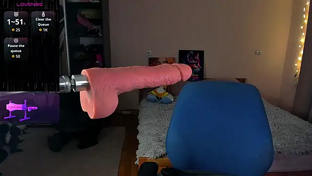 Snapshot of Cherry__Girl chatting on 11/03/25, 04:41 Cherry Girl online show from 11/03/25, 04:41