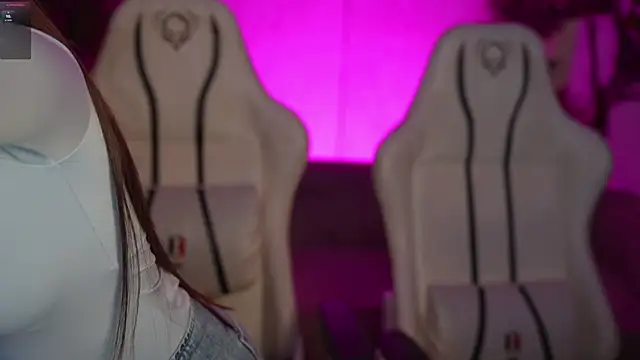 Jasmine Flow online show from 12/23/25, 08:12