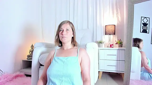 Snapshot of allison_01stone chatting on 02/01/25, 06:40 allison 01stone online show from 02/01/25, 06:40