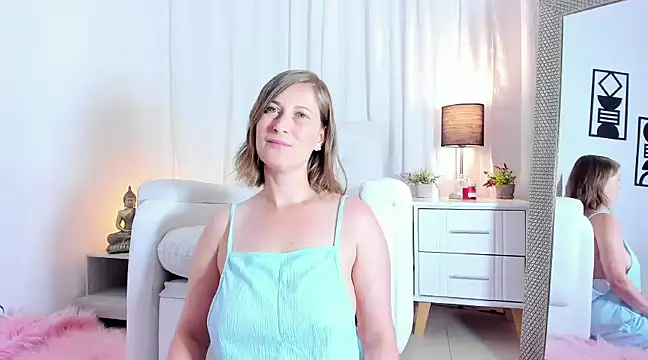 Snapshot of allison_01stone chatting on 02/01/25, 09:51 allison 01stone online show from 02/01/25, 09:51