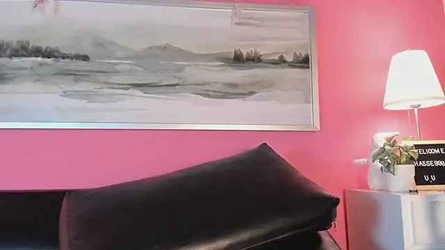 Tiffanysurez  online show from 02/22/25, 10:20