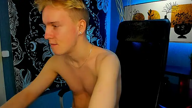 Snapshot of AlexxSweet chatting on 12/14/24, 07:29 AlexxSweet online show from 12/14/24, 07:29