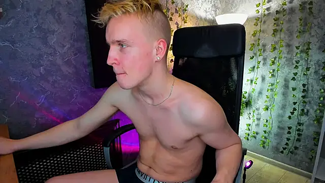 AlexxSweet online show from 01/04/25, 03:39