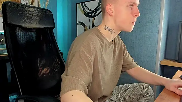 Snapshot of AlexxSweet chatting on 03/09/25, 06:50 AlexxSweet online show from 03/09/25, 06:50