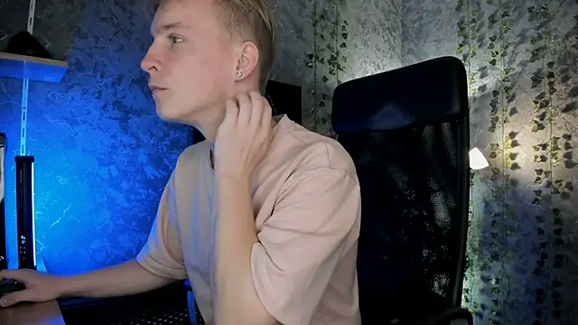 AlexxSweet online show from 09/28/25, 06:52