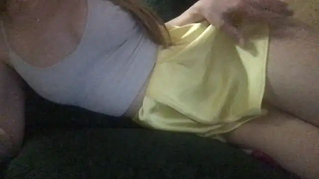 Snapshot of addiebby33 chatting on 10/18/25, 10:21 addiebby33 online show from 10/18/25, 10:21