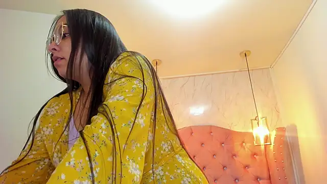 nalalye cruzz  online show from 02/23/25, 02:51