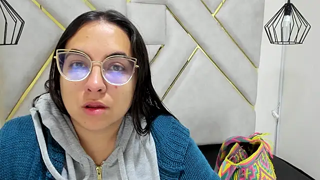 nalalye cruzz  online show from 03/01/25, 02:59