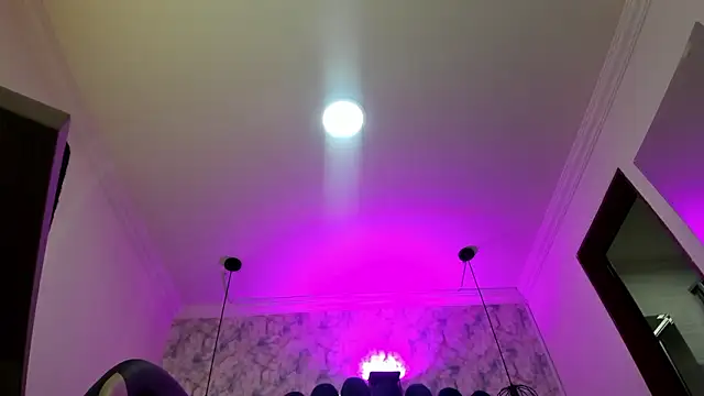 nalalye cruzz  online show from 02/04/26, 02:39