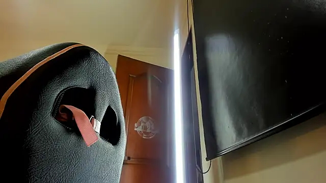 nalalye cruzz  online show from 03/27/26, 02:28