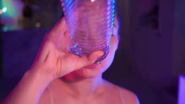 VixenMia online show from 03/07/26, 04:20