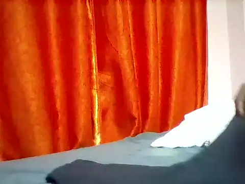 Cute Lopez online show from 10/31/25, 03:29