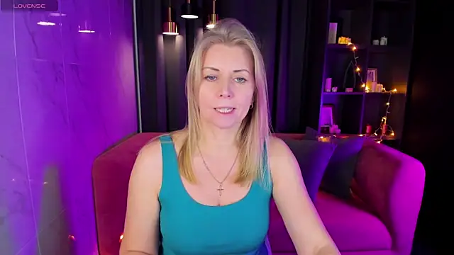 Annie Light online show from 12/27/24, 12:12