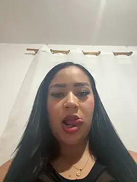 Snapshot of Luisa_Fernandaa chatting on 02/04/26, 11:31 Luisa Fernandaa online show from 02/04/26, 11:31