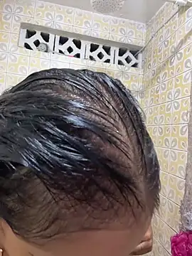 Luisa Fernandaa online show from 04/18/26, 03:10