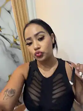 Luisa Fernandaa online show from 05/21/26, 11:23