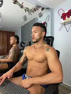 ARON TAYLER01 online show from 12/11/24, 04:31