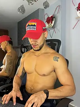 ARON TAYLER01 online show from 12/26/24, 12:38