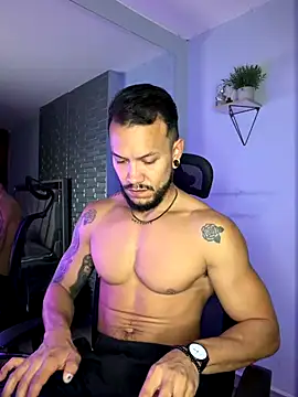 ARON TAYLER01 online show from 12/16/25, 10:31